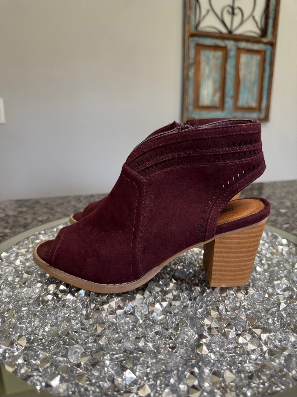 Sonoma Burgundy Open-Toe Block Heel Sandal EUC 6.5 - Picture 4 of 13